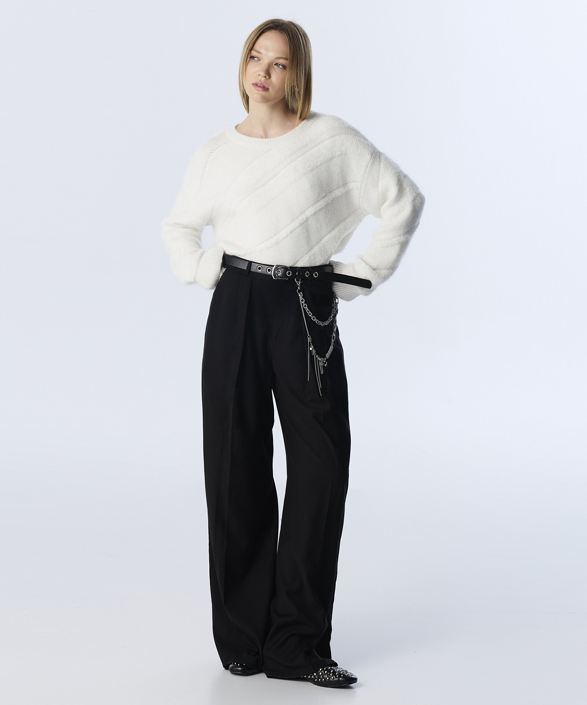 ZİNCİR AKSESUARLI WIDE LEG FİT PANTOLON