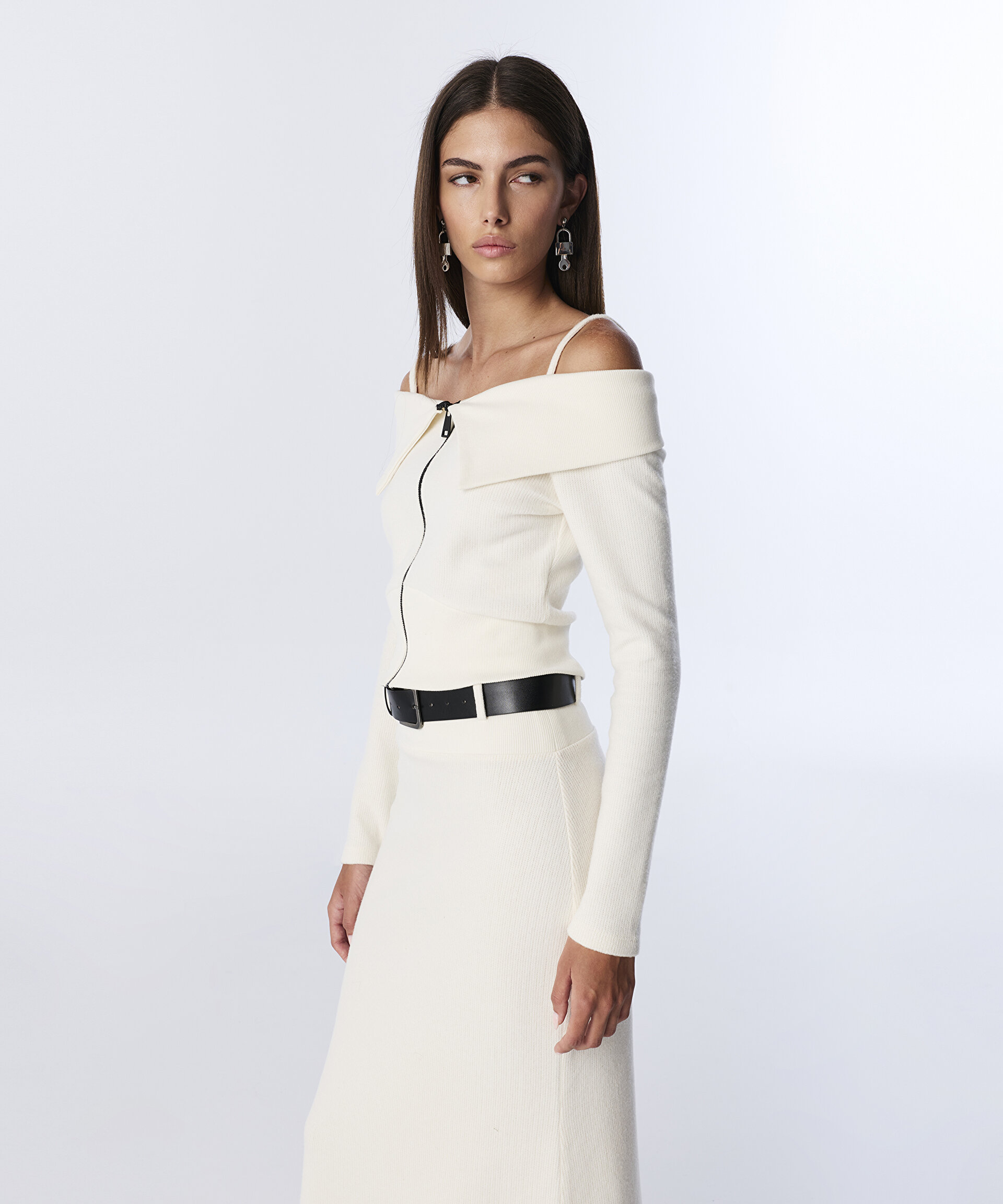 OFF THE SHOULDER TRİKO BLUZ