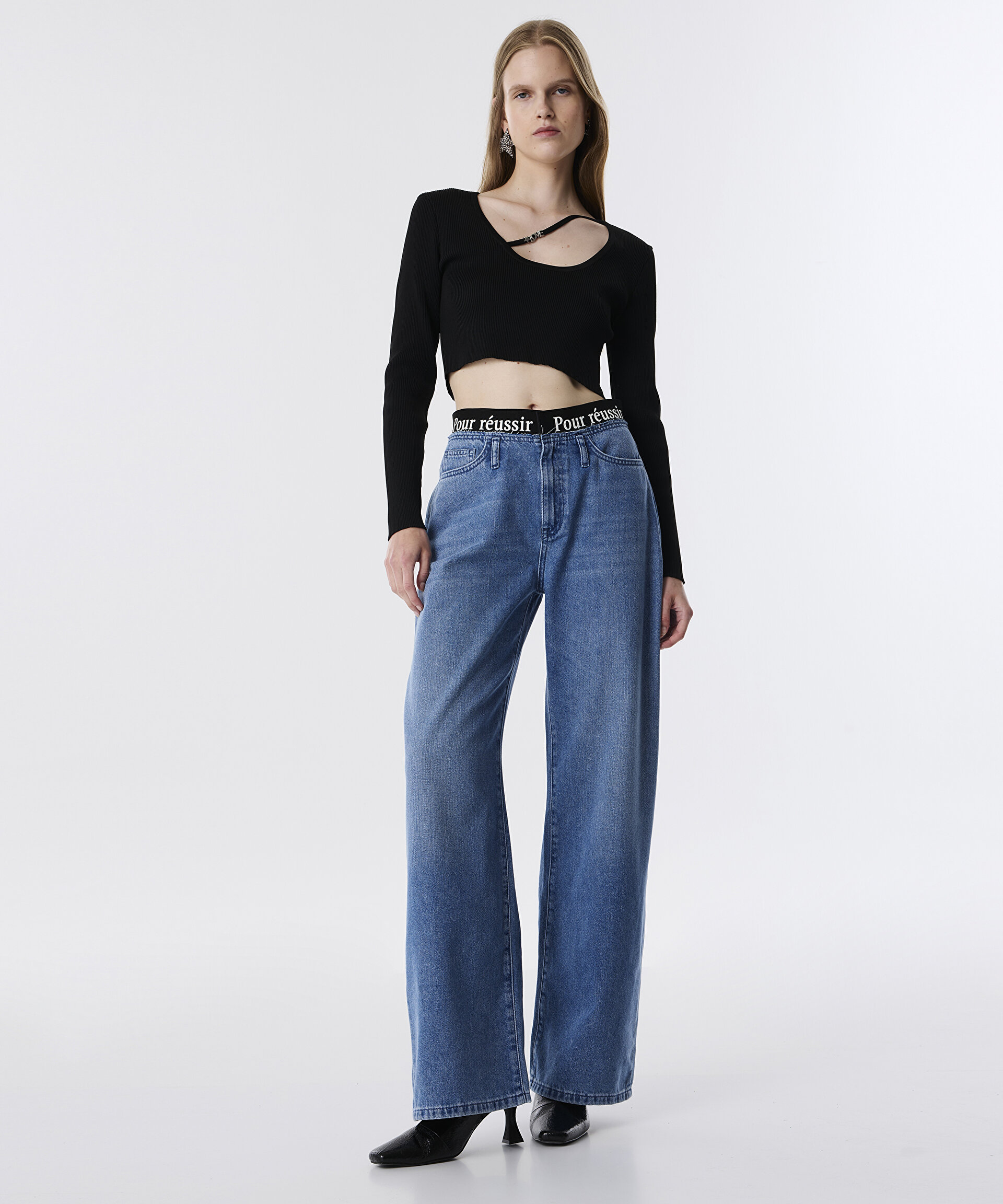 Siyah METAL AKSESUARLI CROP TRİKO TW6250050163001 | TWIST