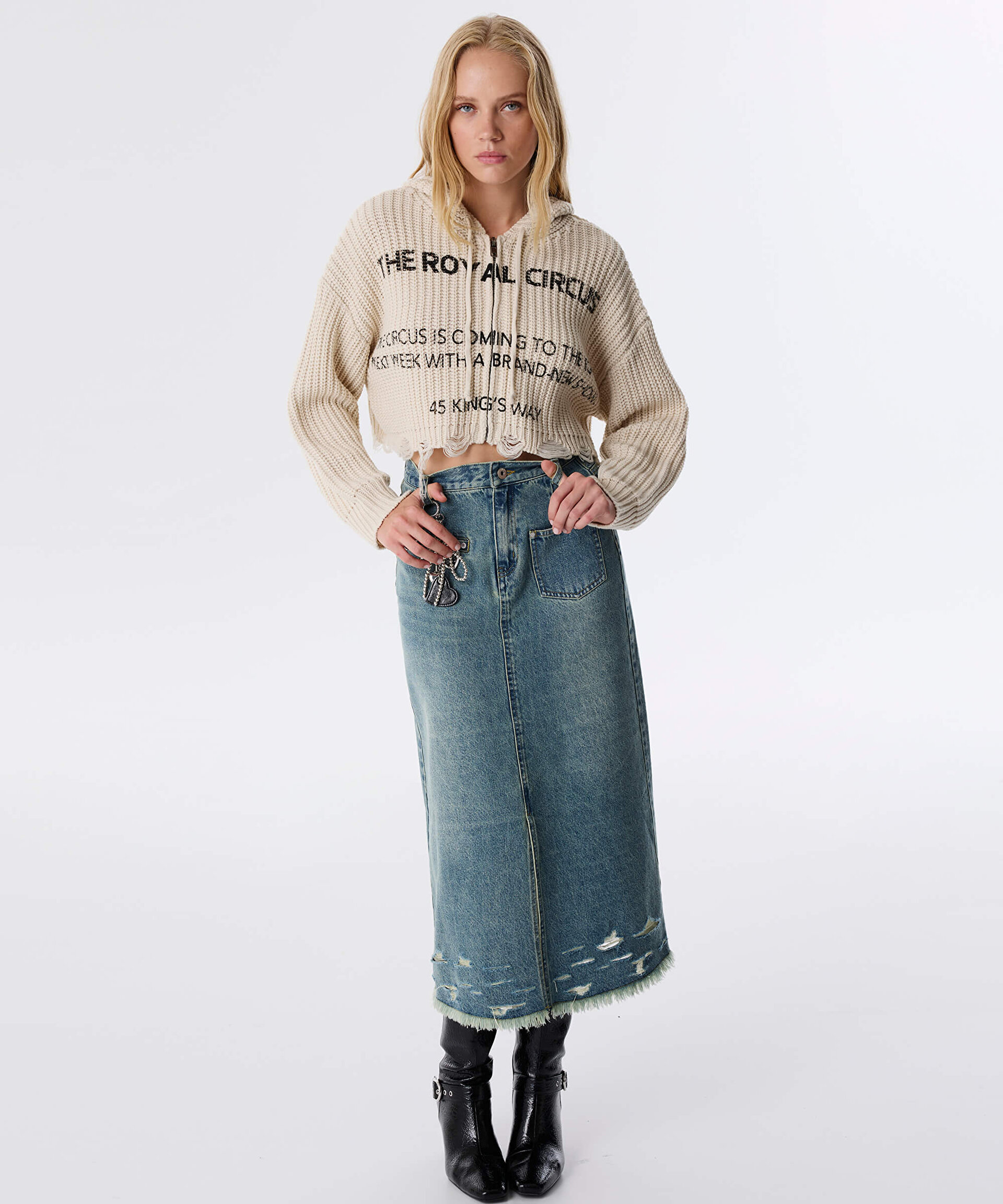 ヒロ Ekru SLOGAN BASKILI CROP HIRKA TW6250050167018 | TWIST