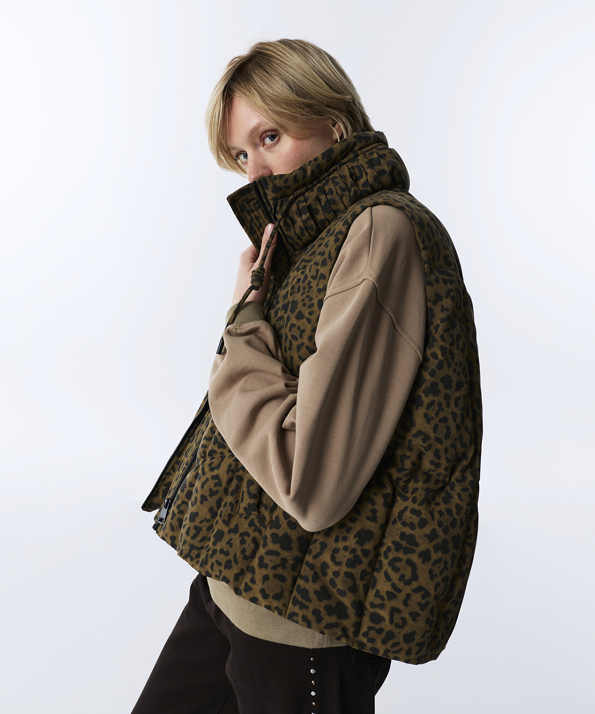 LEOPAR DESEN PUFFER YELEK