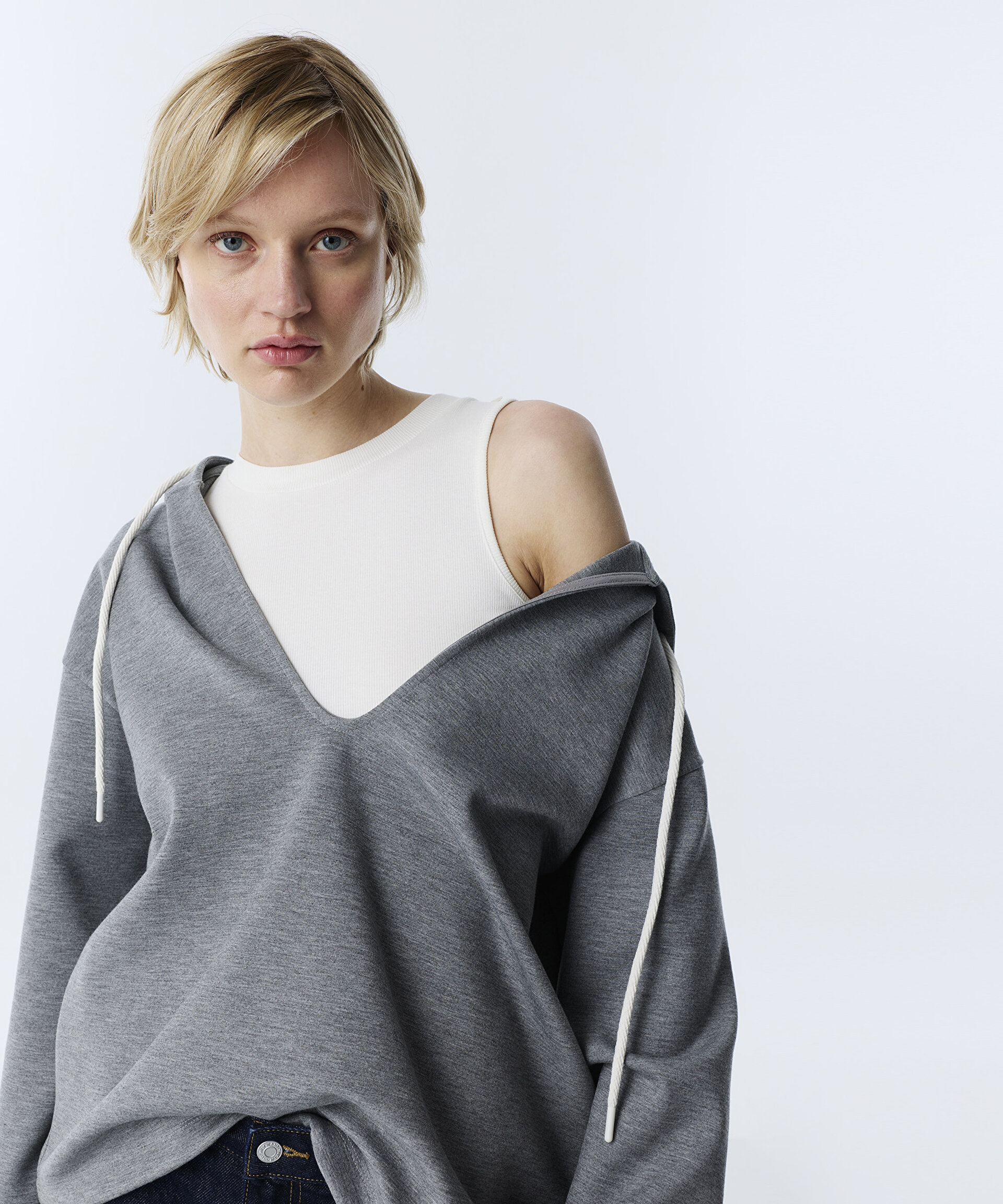 KAPÜŞONLU ÇİFT PARÇA SWEATSHIRT