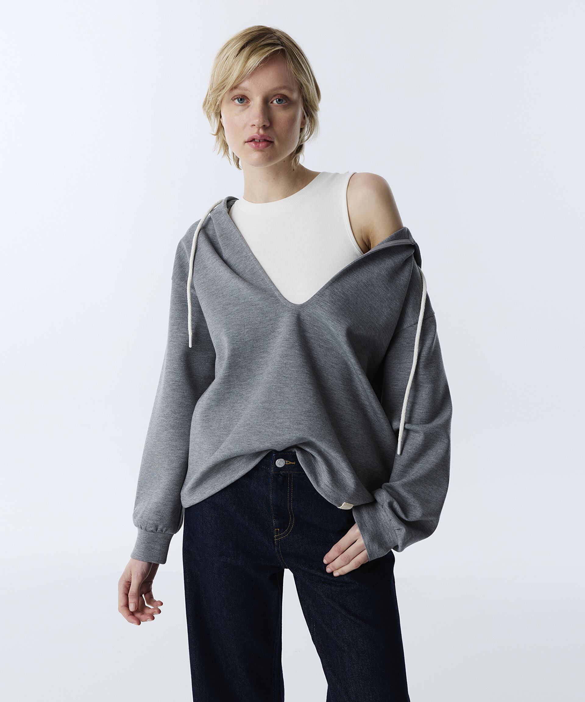 KAPÜŞONLU ÇİFT PARÇA SWEATSHIRT