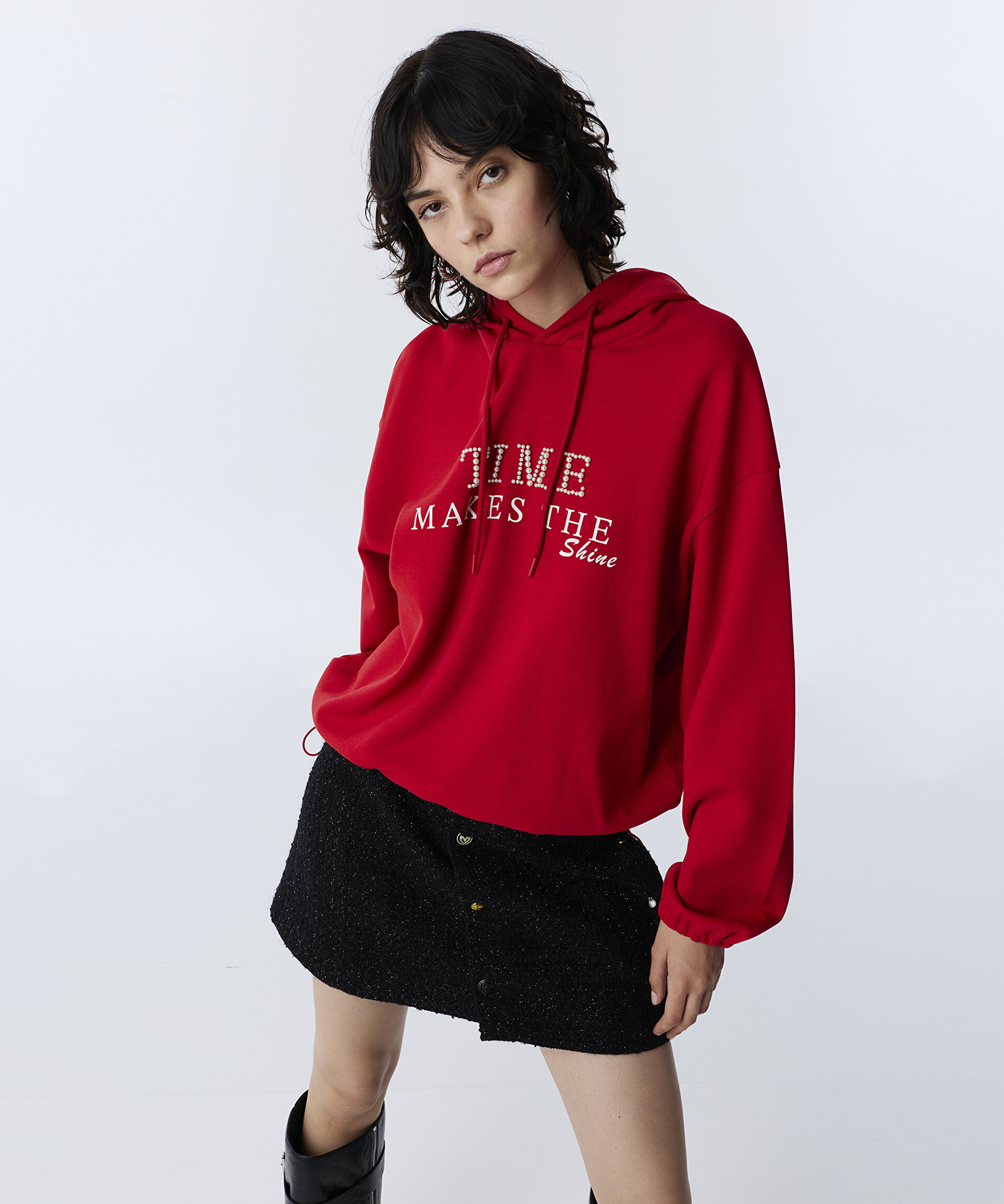 SUNİ İNCİ SLOGANLI SWEATSHIRT