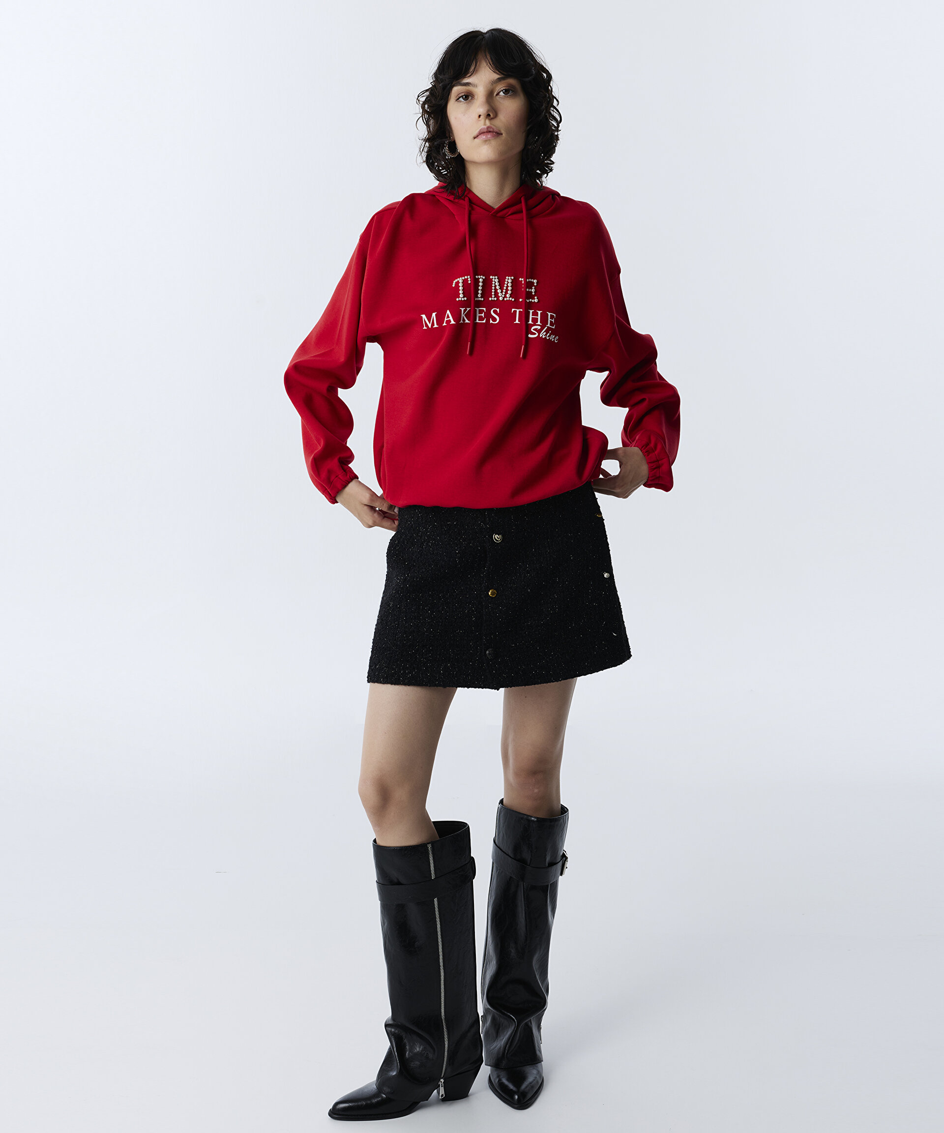 SUNİ İNCİ SLOGANLI SWEATSHIRT