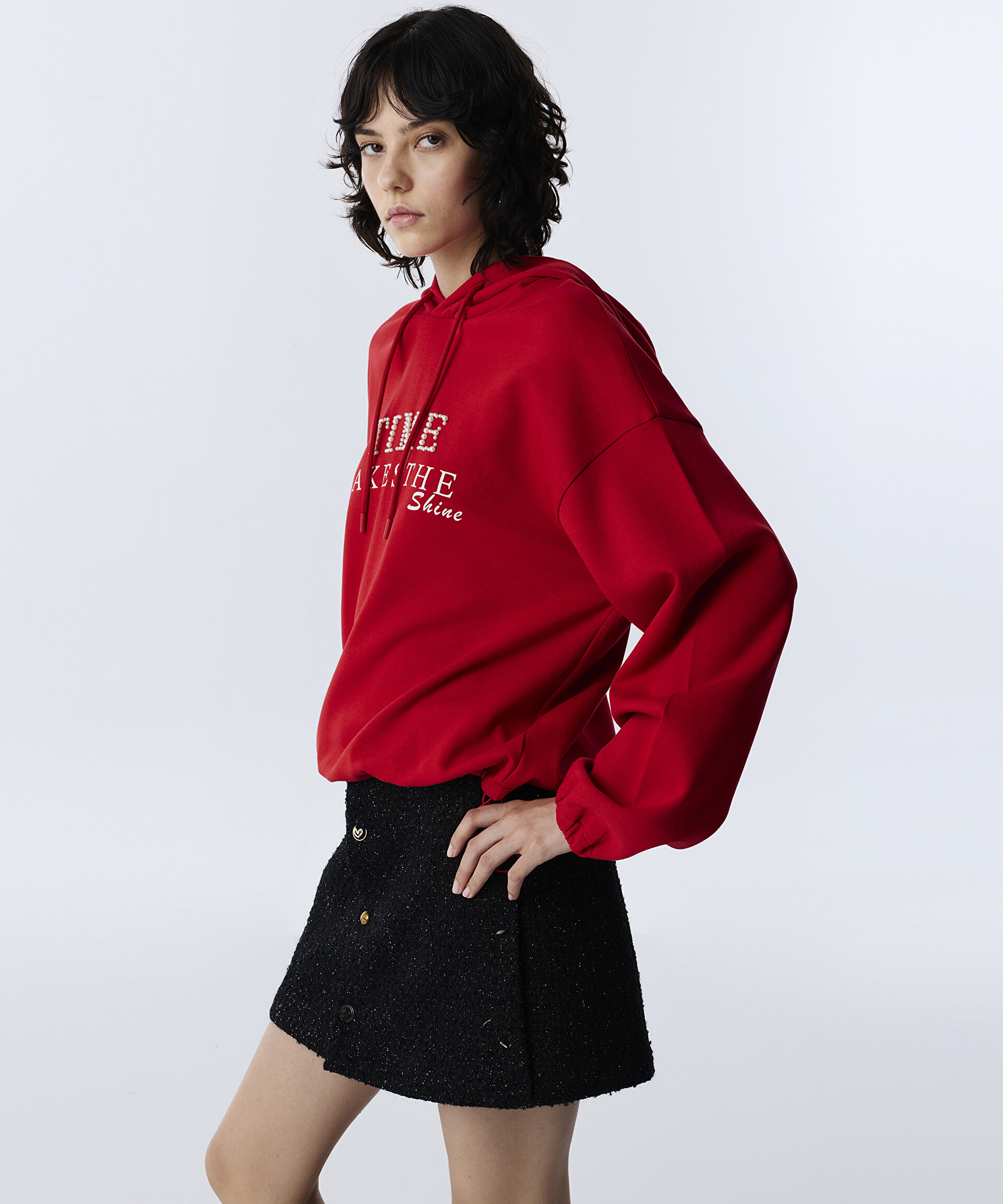 SUNİ İNCİ SLOGANLI SWEATSHIRT