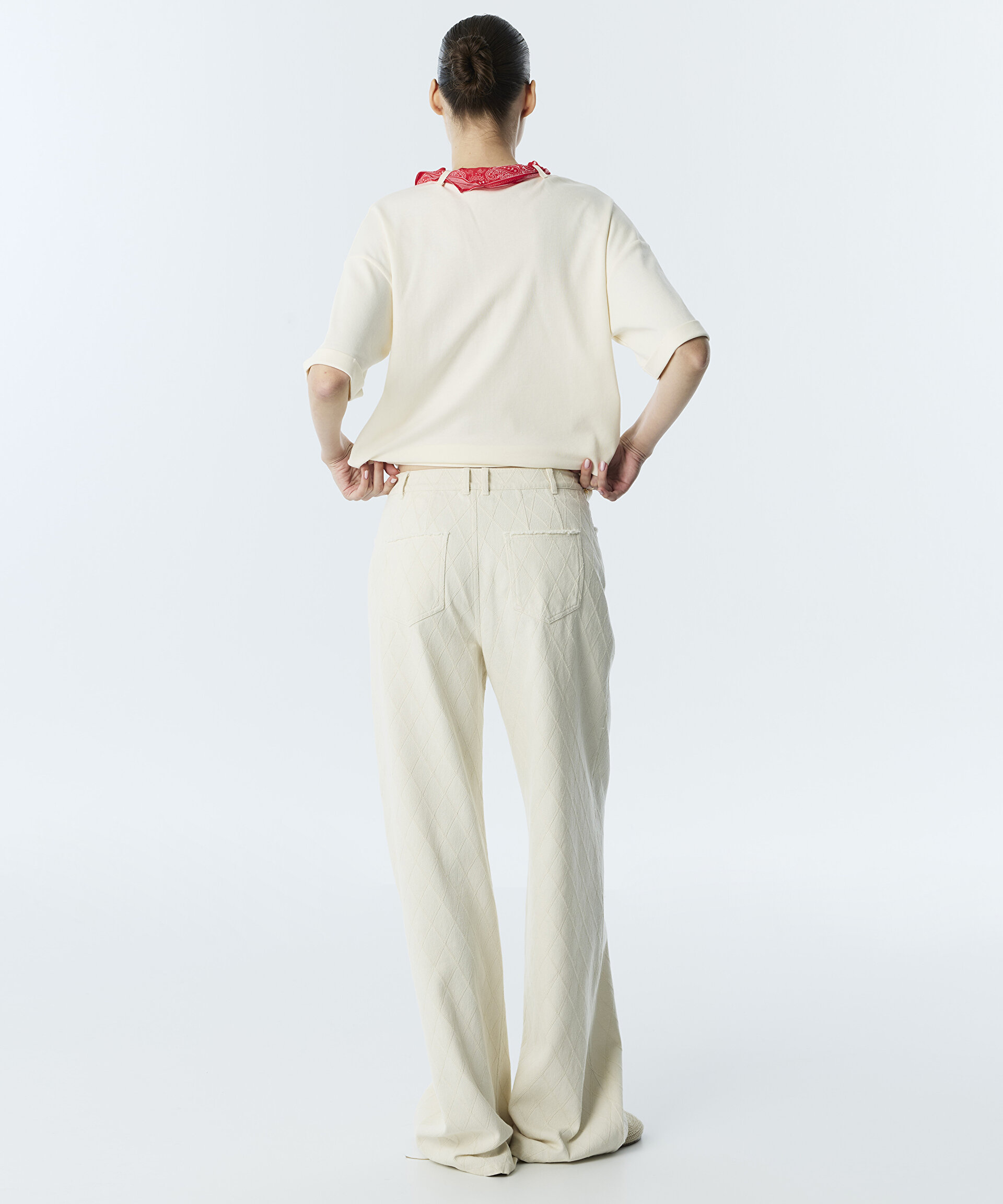 BAKLAVA DOKULU WIDE LEG JEAN PANTOLON
