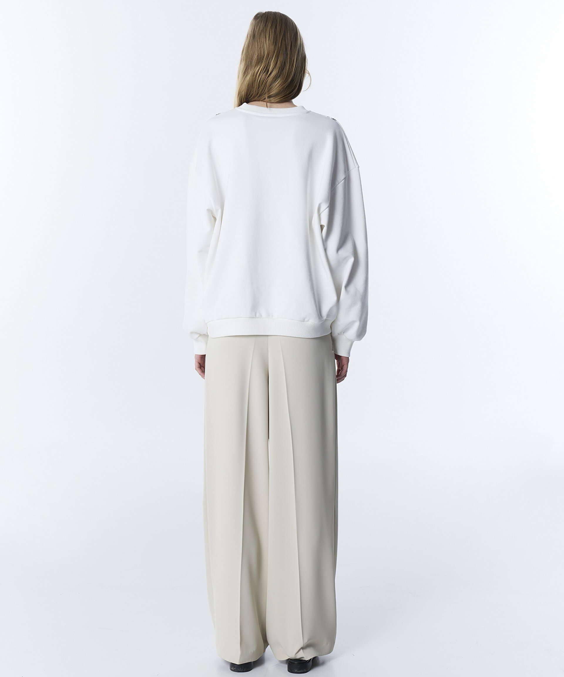 インド　雄牛背飾り布 Ekru ZİNCİRLİ VE GÖRSEL BASKILI SWEATSHIRT TS1260091026018 | TWIST