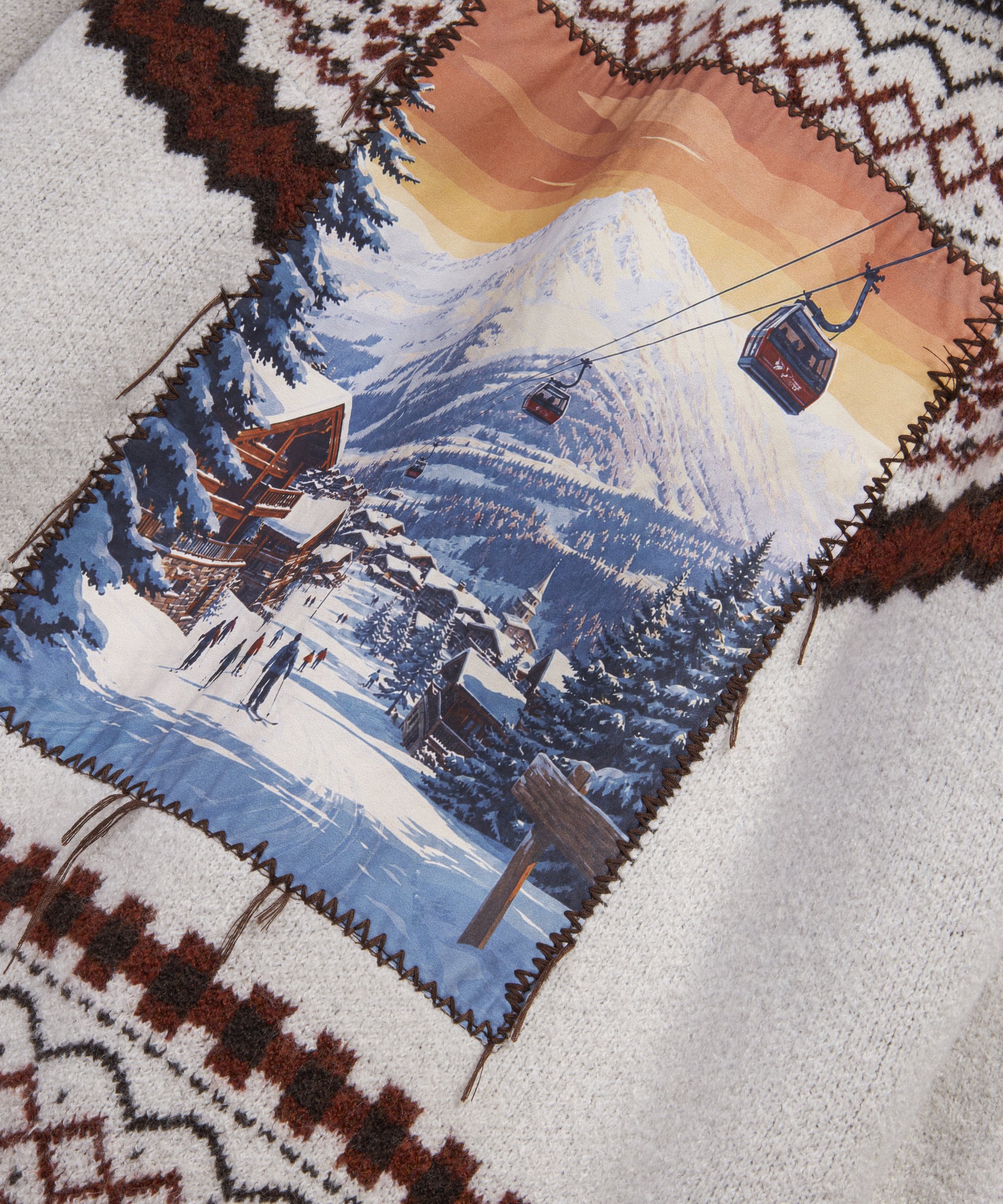 YAKASI BAĞLAMALI PATCH Lİ KAZAK