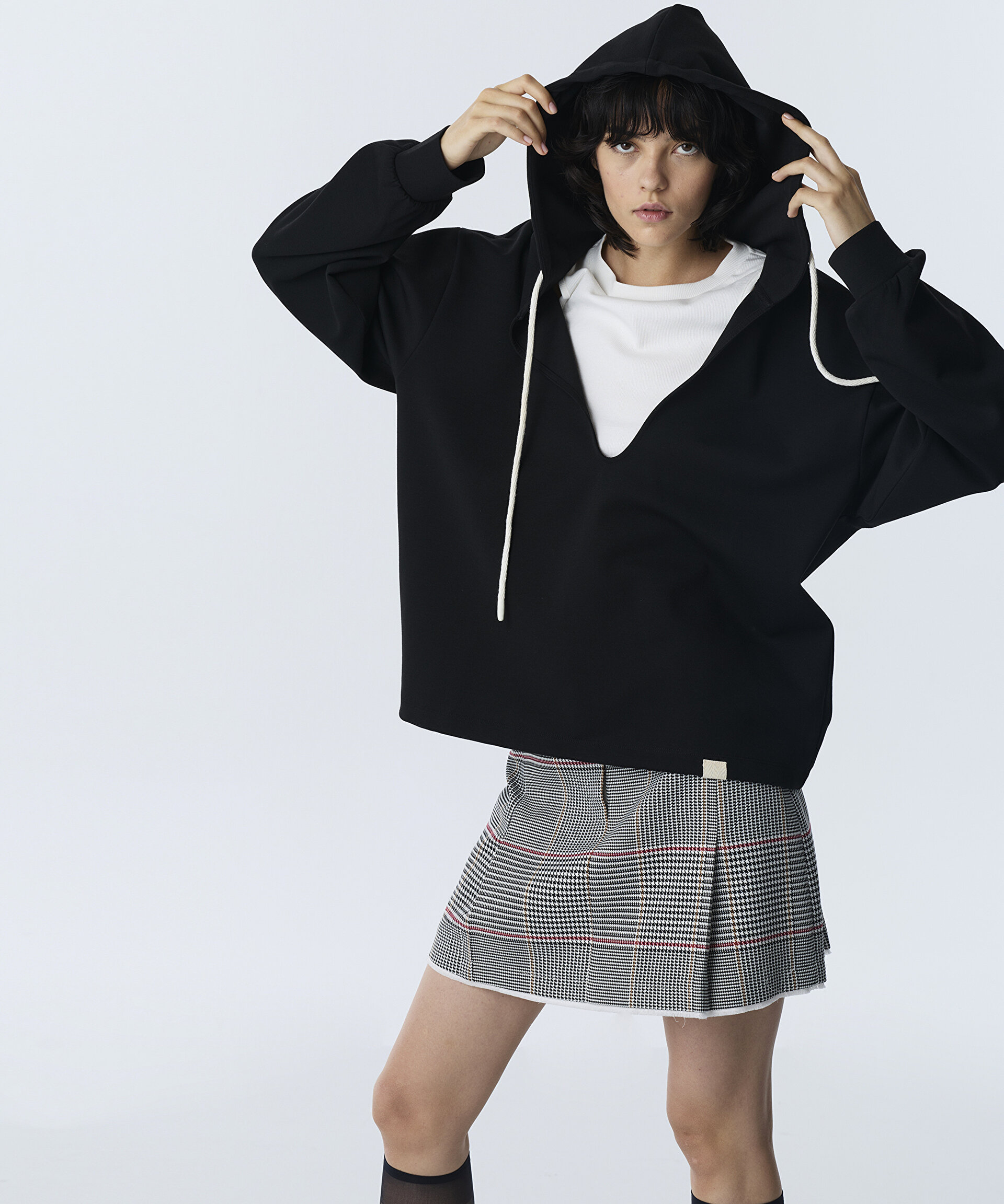KAPÜŞONLU ÇİFT PARÇA SWEATSHIRT