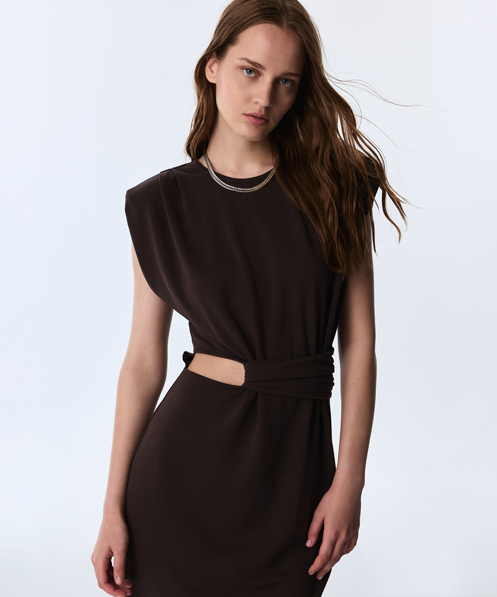 VATKALI CUTOUT ELBİSE