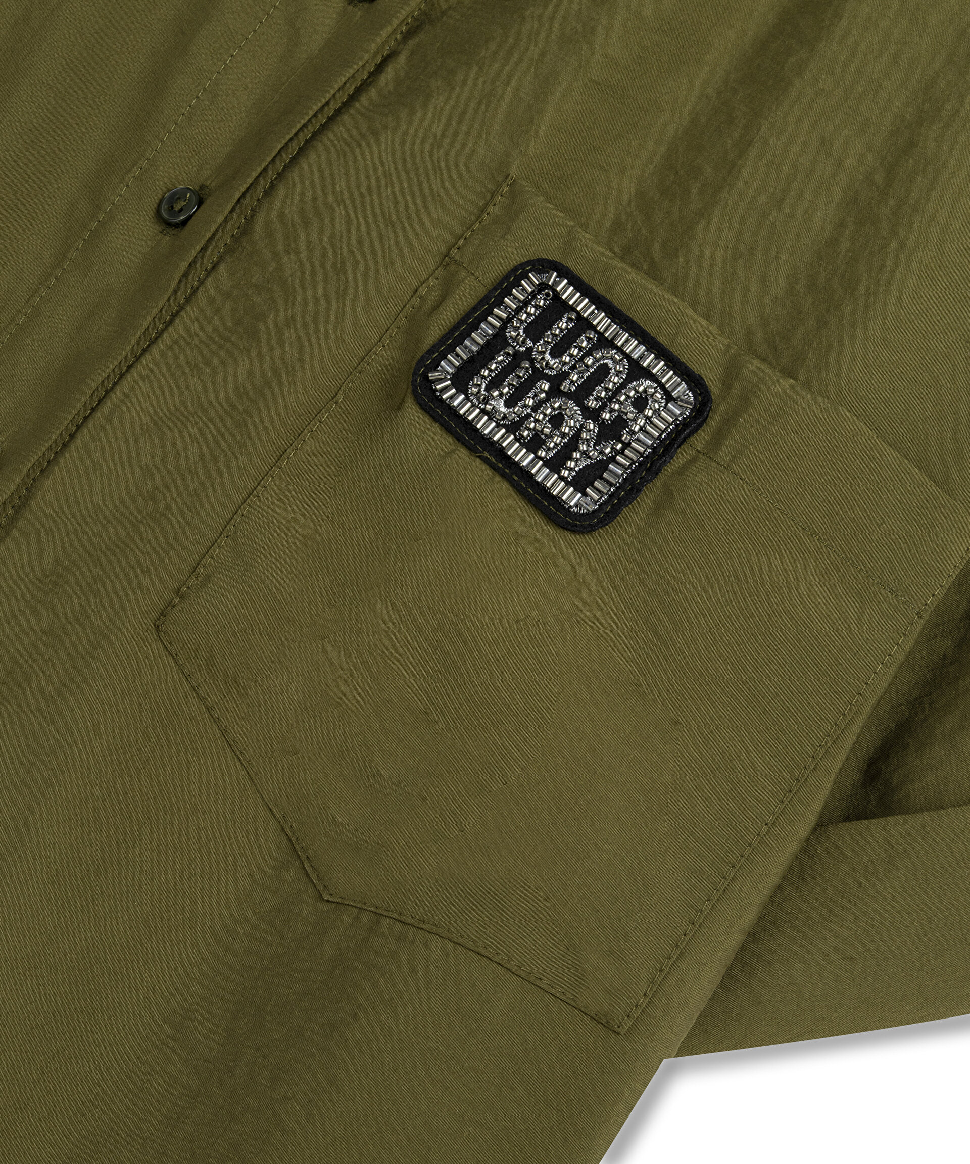 SLOGAN PATCH Lİ GÖMLEK