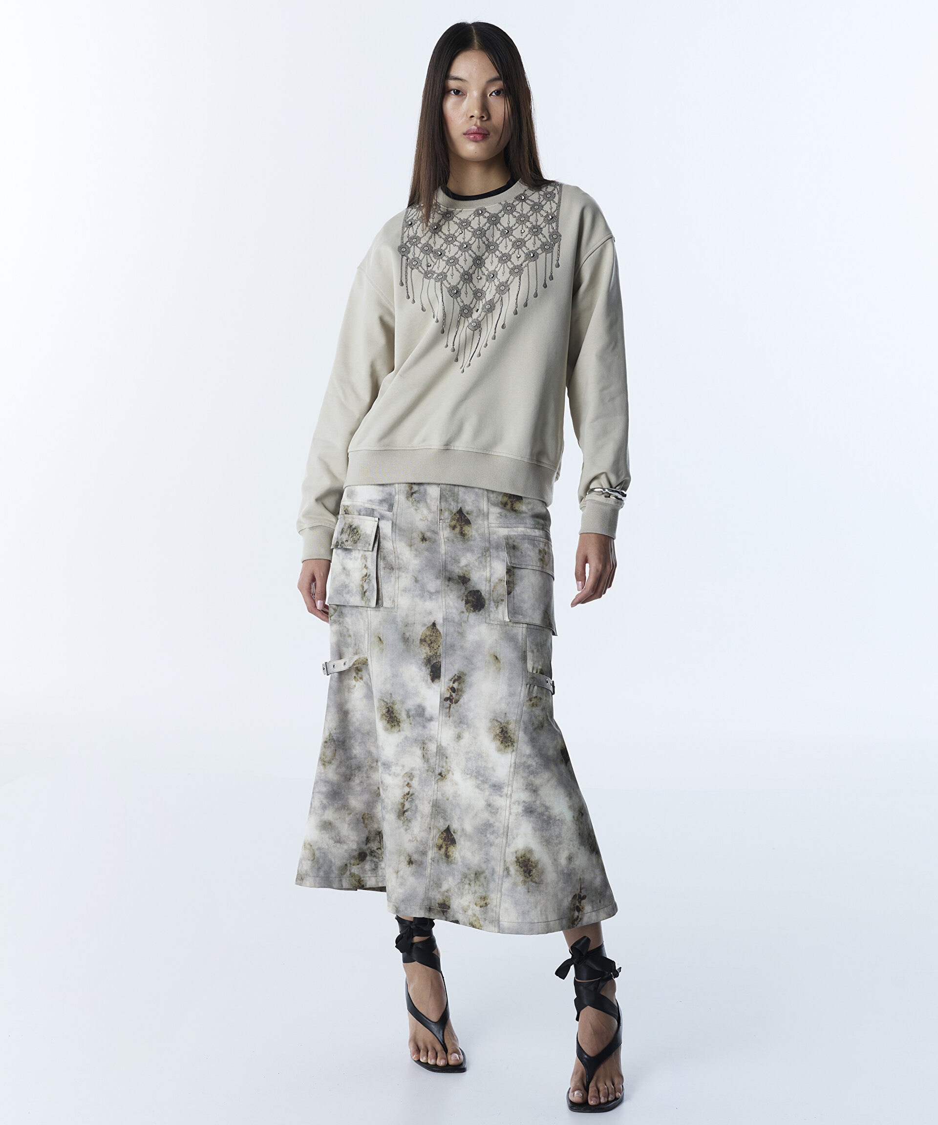 STRASS TAŞLI GÖRSEL BASKILI SWEATSHIRT