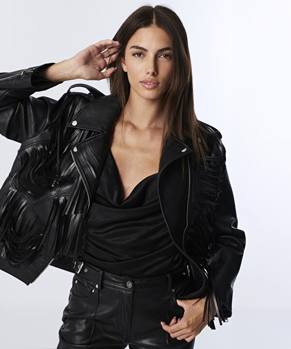 Outlet | Twist
