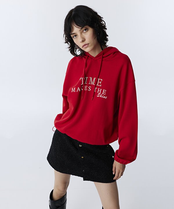 SUNİ İNCİ SLOGANLI SWEATSHIRT-TW6260091119034-Kırmızı-SWEATSHIRT