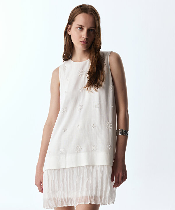İŞLEMELİ KUMAŞ MIX ELBİSE-TS1260002629002-Beyaz-Elbise