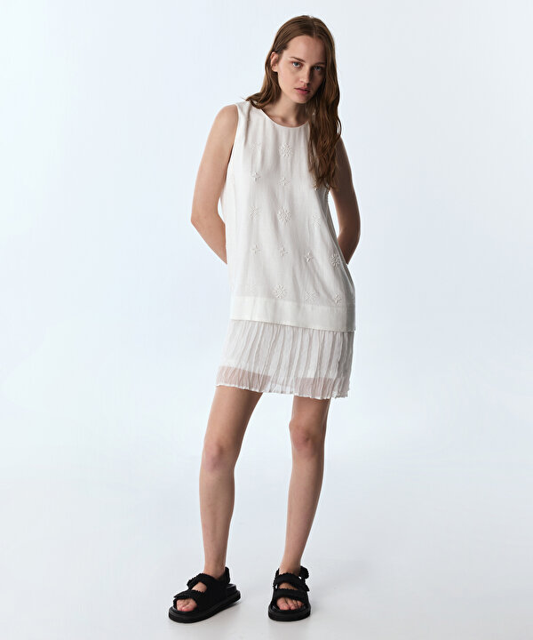 İŞLEMELİ KUMAŞ MIX ELBİSE-TS1260002629002-Beyaz-Elbise