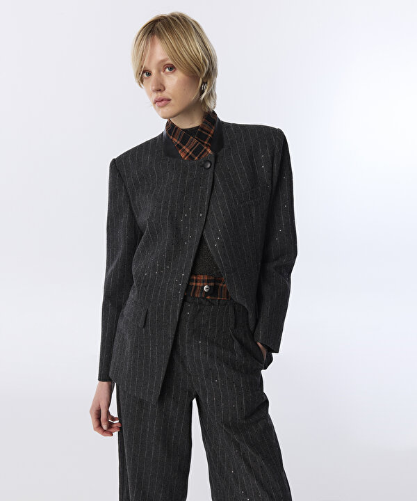KONTRAST YAKA ÇİZGİLİ BLAZER-TW6260106132036-Antrasit-Blazer